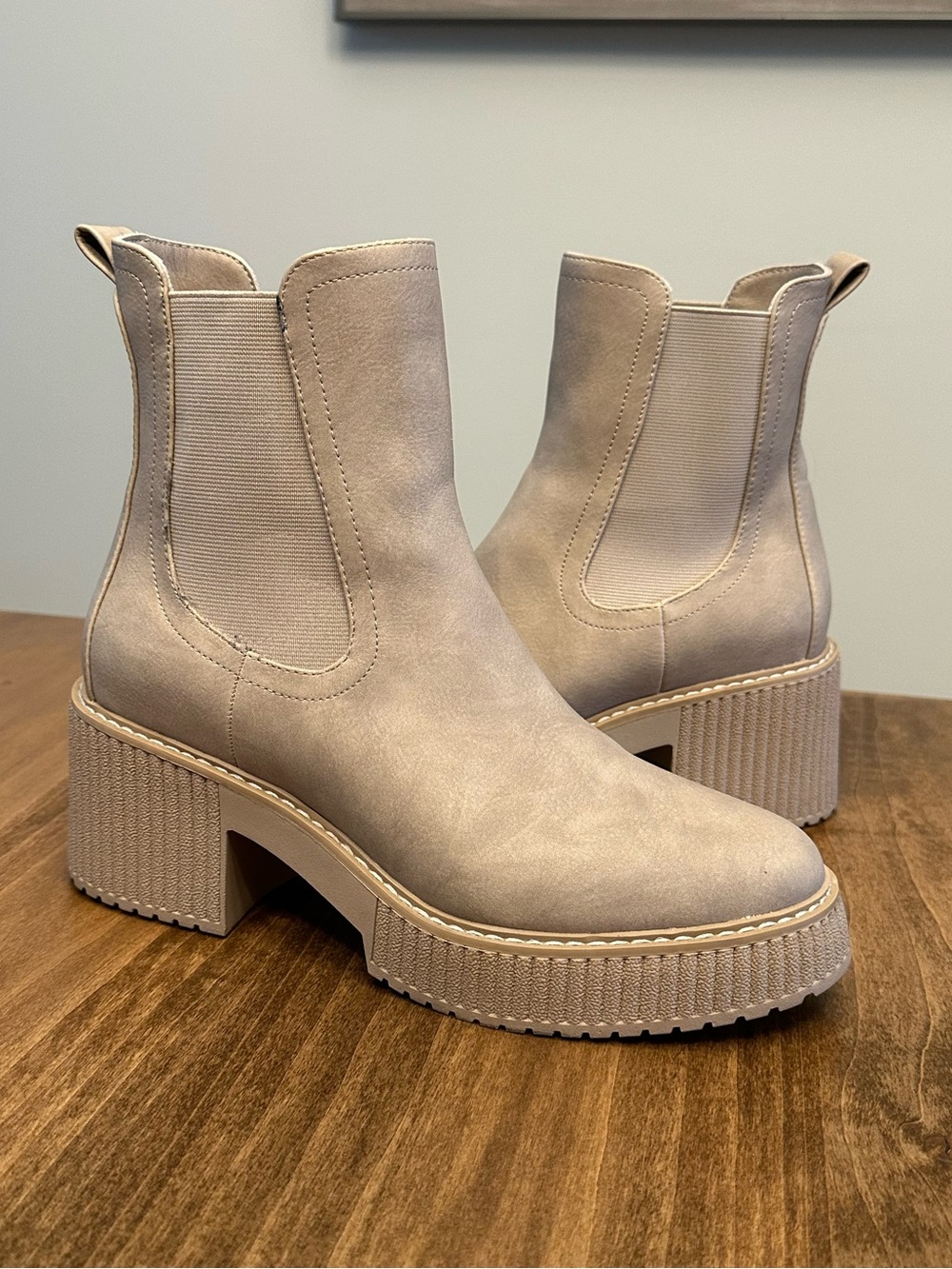 Dolce Vita Beige Chunky Chelsea Platform Boots